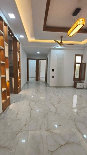 Room in 2 BHK Builder Floor at Palm sunrise, Shahpur Bamheta – for Sale