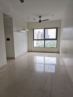 2 BHK Apartment For Rent in Kalpataru Paramount A, Thane West