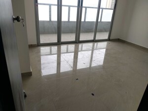 Room in 3.5 BHK Apartment at Amanora Future Towers, Hadapsar – for Sale