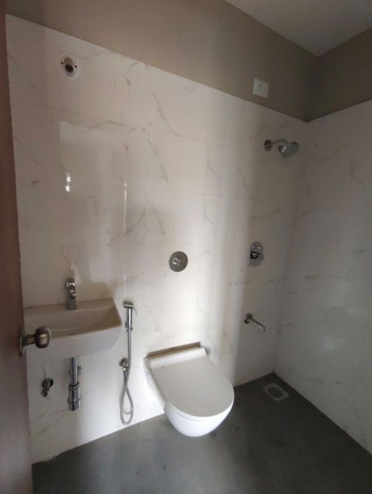 Bathroom, haware-intelligentia-vector 1 Bedroom 400 Sq.Ft. Apartment In Kasarvadavali Thane 10699093