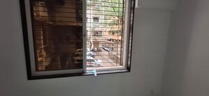 Room in  Office Space at Navyug Niwas, Grant Road – for Rent