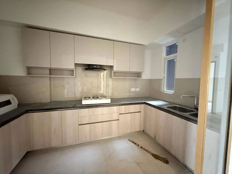 Kitchen, smart-world-orchard 3 Bedroom 1630 Sq.Ft. Apartment In Sector 61 Gurgaon 10699082