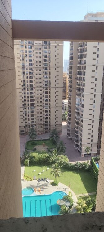 4 BHK +  2000 Sq.Ft. Apartment in K Raheja Raheja Classique