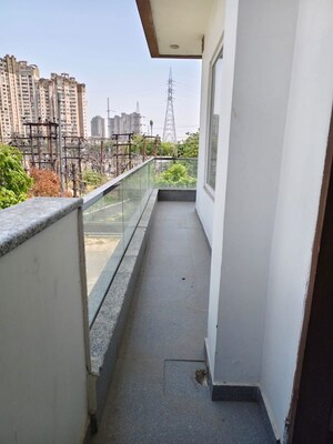 Balcony in 3 BHK Independent House at Habitat 44, Sector 44 – for Rent