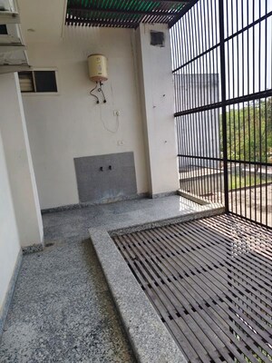 Balcony in 3 BHK Independent House at Habitat 44, Sector 44 – for Rent