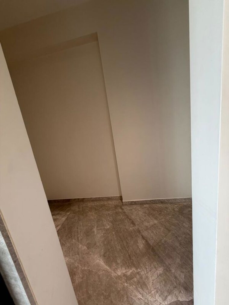 Other, juhu 3 Bedroom 1240 Sq.Ft. Apartment In Juhu Mumbai 10699100