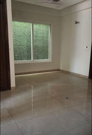 Room in 3 BHK Apartment at Ramgarh Bhudda – for Rent