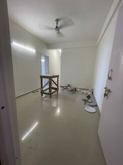 2 BHK Apartment For Rent in Pyramid Square 67A