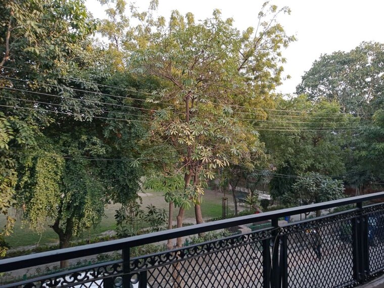 Balcony, sector 26 2 Bedroom 162 Sq.Ft. Builder Floor In Sector 26 Noida 10699125