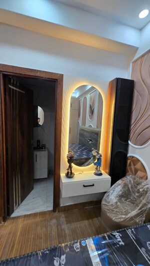 Furnished Amenities in 3 BHK Builder Floor at RWA Apartments Sector 20, Sector 20 – for Rent