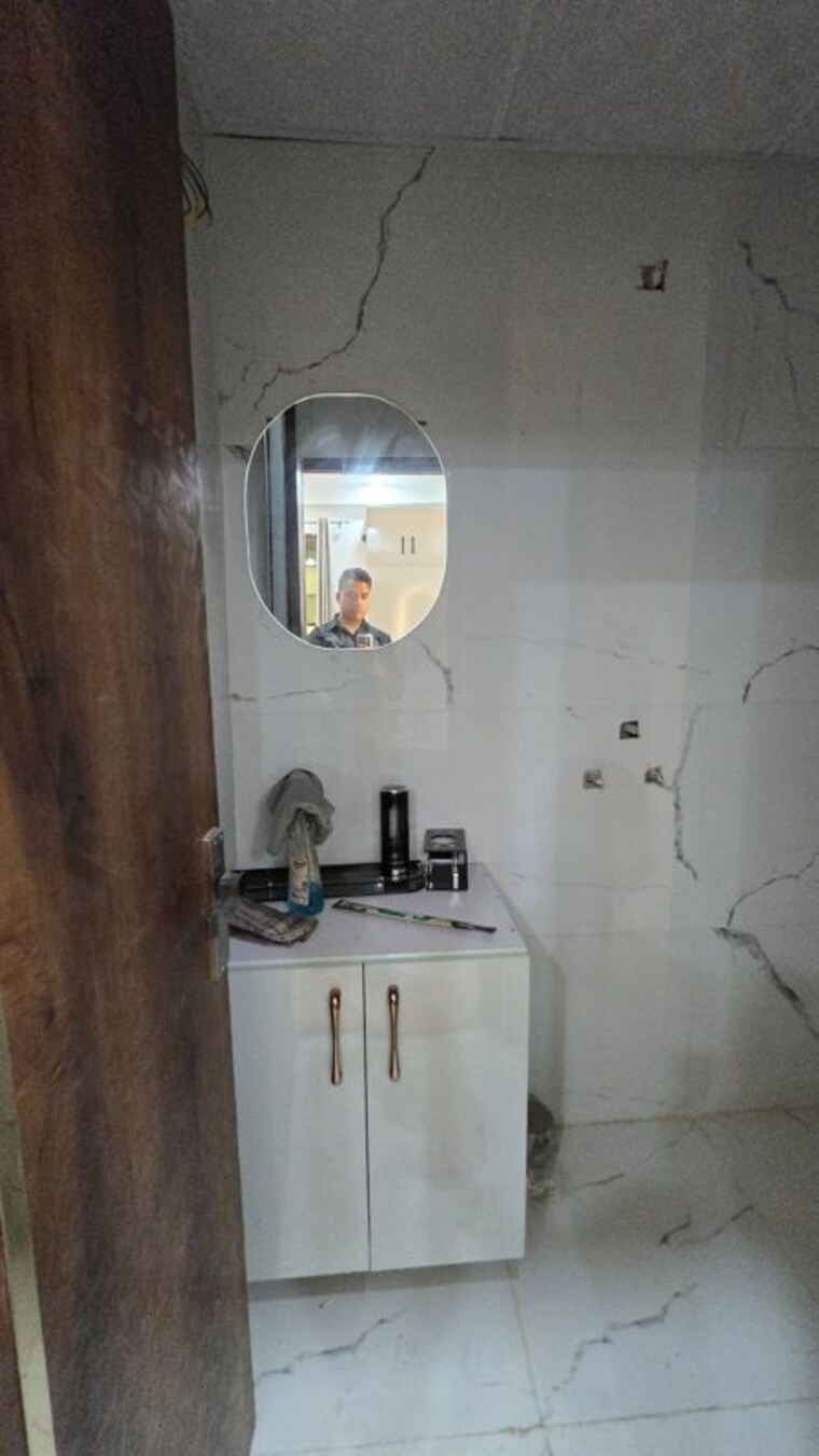 Bathroom, rwa-apartments-sector-20 3 Bedroom 180 Sq.Mt. Builder Floor In Sector 20 Noida 10699147