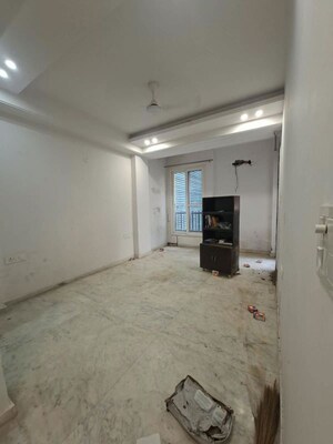 Room in 3 BHK Builder Floor at Chattarpur – for Rent