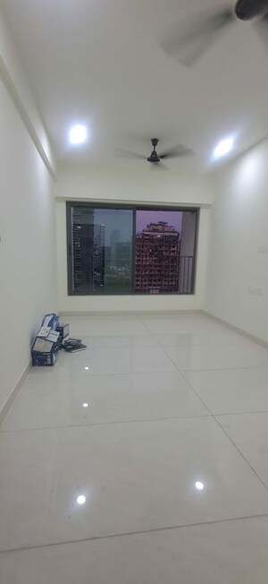 Room in 2 BHK Apartment at Malad West – for Rent