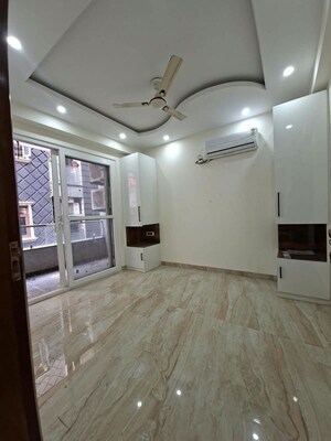 3 BHK Builder Floor For Rent in Chattarpur