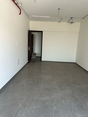 Room in 3 BHK Apartment at One Meraki, Chembur – for Rent
