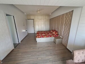 Bedroom in 2 BHK Apartment at Piramal Aranya, Byculla – for Rent
