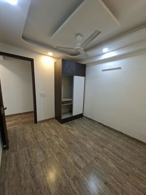 Room in 2 BHK Builder Floor at Chattarpur – for Rent