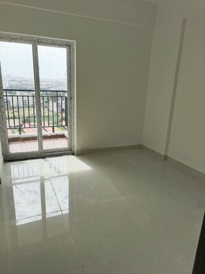 Room in 3 BHK Apartment at Isha Hilife, Whitefield – for Rent
