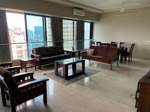 Gym in 3 BHK Apartment at Lakhani Signature, Pali Hill – for Rent