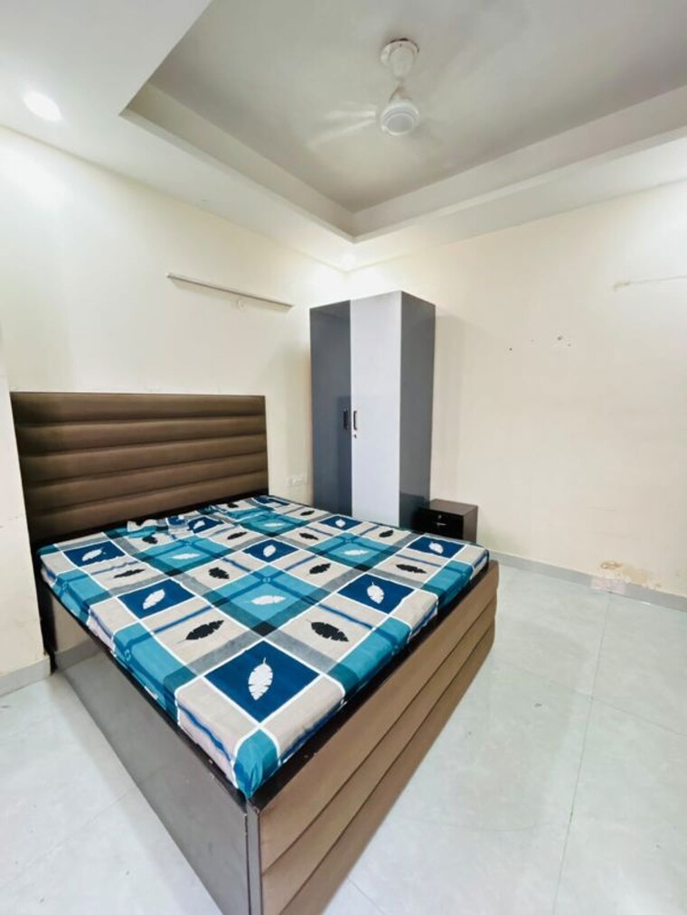 Bedroom, sushant lok i 1 RK 300 Sq.Ft. Builder Floor In Sushant Lok I Gurgaon 10699267