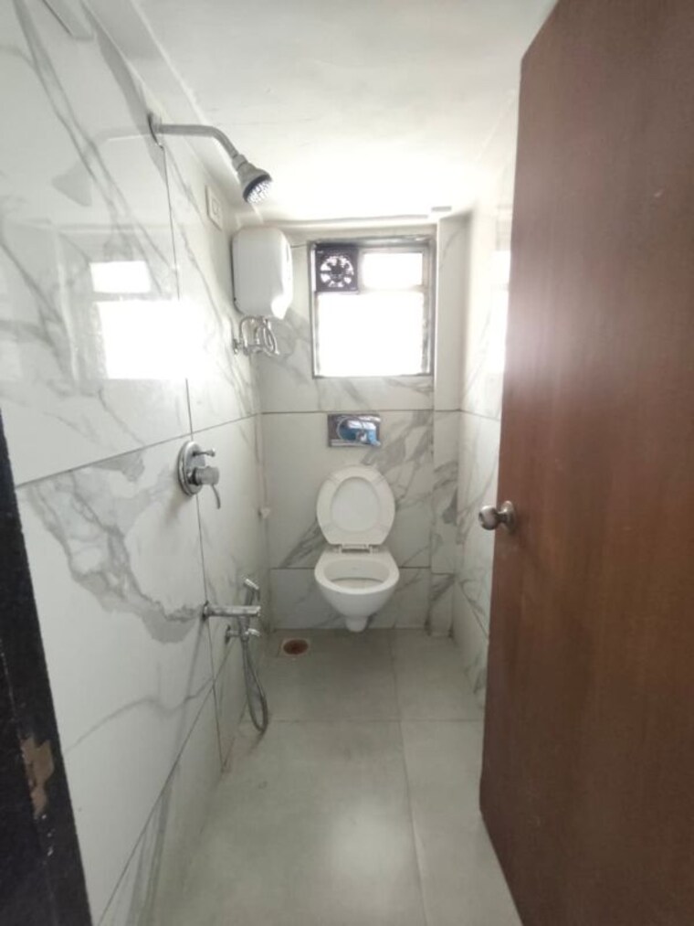 Bathroom, rna-ng-diamond-hill 1 Bedroom 375 Sq.Ft. Apartment In Beverly Park Thane 10699284