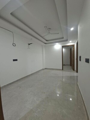 Room in 2 BHK Builder Floor at Chattarpur – for Rent