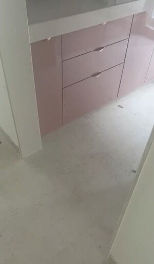 Room in 2 BHK Apartment at Alliance Abhimanyu, Malad West – for Rent