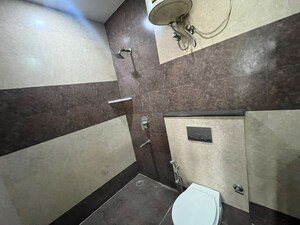 Kitchen in 3 BHK Builder Floor at Sector 57 – for Rent