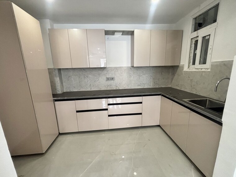 Kitchen, chattarpur 3 Bedroom 135 Sq.Yd. Builder Floor In Chattarpur Delhi 10699334