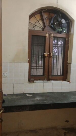 Room in 2 BHK Independent House at Kamta – for Rent