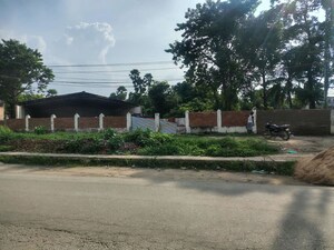  Plot – Exterior View View at Paswan Chowk - for Sale
