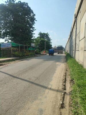  Plot – Exterior View View at Paswan Chowk - for Sale