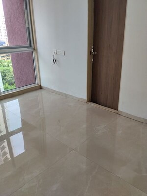 Room in 3.5 BHK Apartment at Vora Centrico, Malad West – for Rent