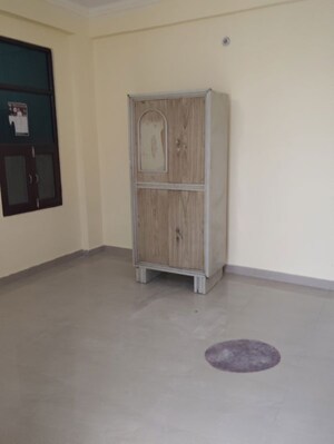 Room in 2 BHK Apartment at Rudraksh Woodland Paradise, Kursi Road – for Rent
