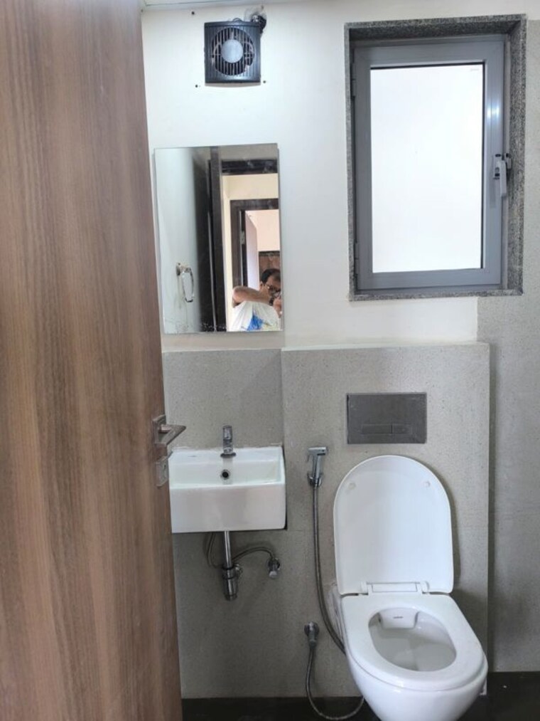 Bathroom, piramal-vaikunth 2 Bedroom 510 Sq.Ft. Apartment In Balkum Pada Thane 10699365