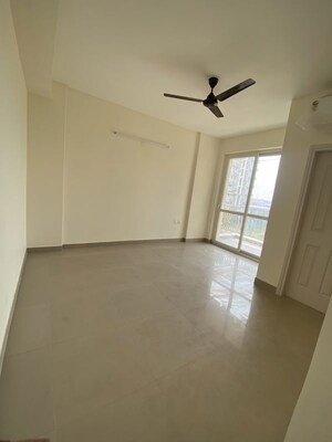 Room in 5 BHK Apartment at BPTP Park Prime, Sector 66 – for Rent