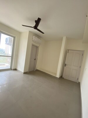 Furnished Amenities in 5 BHK Apartment at BPTP Park Prime, Sector 66 – for Rent