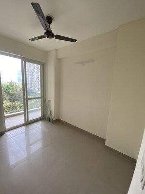 Furnished Amenities in 5 BHK Apartment at BPTP Park Prime, Sector 66 – for Rent