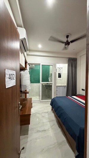 Team Area in 1 RK Builder Floor at Sector 43 – for Rent