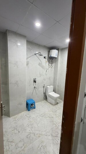 Bathroom in 1 RK Builder Floor at Sector 43 – for Rent
