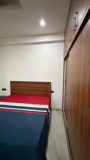 Furnished Amenities in 1 RK Builder Floor at Sector 43 – for Rent