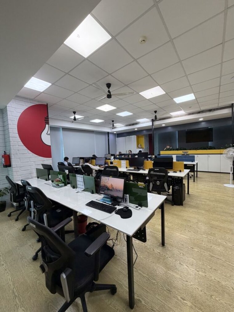 Team Area, mighty-universal-majestic Commercial Office Space 2600 Sq.Ft. In Chedda Nagar Mumbai 10699419
