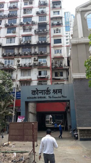 Shop For Sale in Tardeo