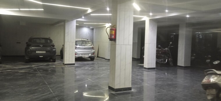  Parking, dwarka 3 Bedroom 1000 Sq.Ft. Builder Floor In Dwarka Delhi 10699437