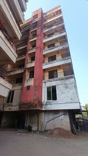  Apartment For Sale in Badlapur East