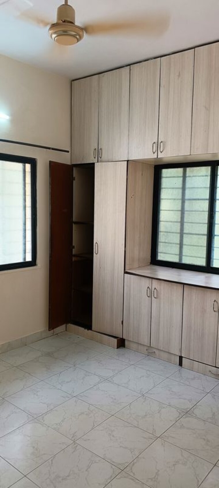 Room, pradhikaran 3 Bedroom 1000 Sq.Ft. Apartment In Pradhikaran Pune 10699467