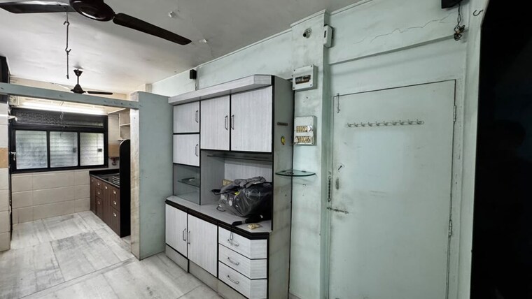 Kitchen, koteshwar-nagar-chs 1 Bedroom 400 Sq.Ft. Apartment In Andheri East Mumbai 10699512