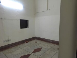 Room in 3 BHK Independent House at South Extension I – for Rent