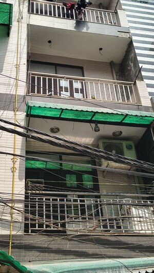 Apartment For Sale in Uttam Nagar