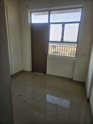 Room in 2 BHK Apartment at Pareena Laxmi Apartments, Sector 99 – for Rent